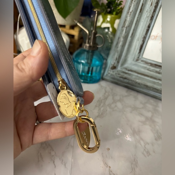 Cinderella Bath & body Works coin purse - Picture 5 of 5